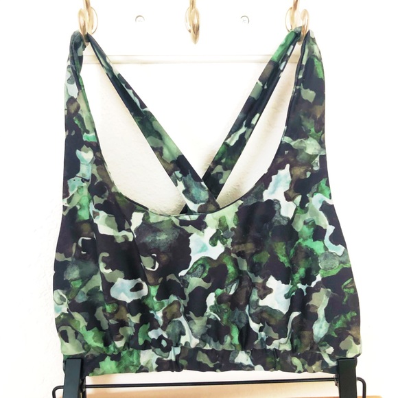 Sports Bra in Green - Picture 2 of 5